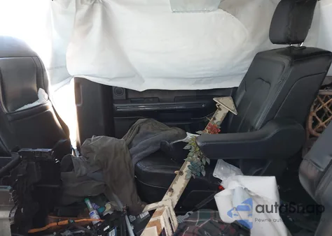 2018 Ford Expedition Max Limited z USA, uszkodzony, nr VIN 1FMJK1KT0JEA68911